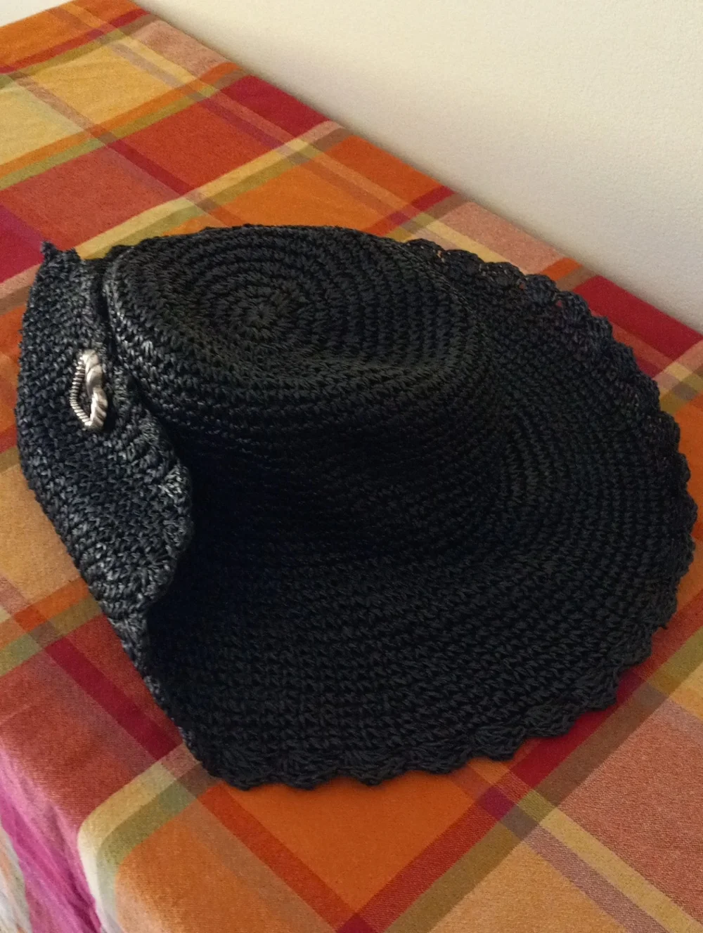 Black Woven Floppy Straw Hat With Heart Charm - OS